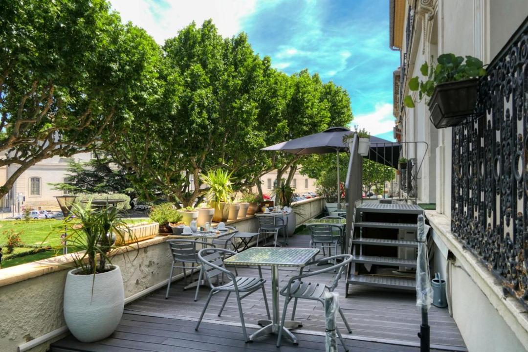 Hotel Univers Carpentras Esterno foto
