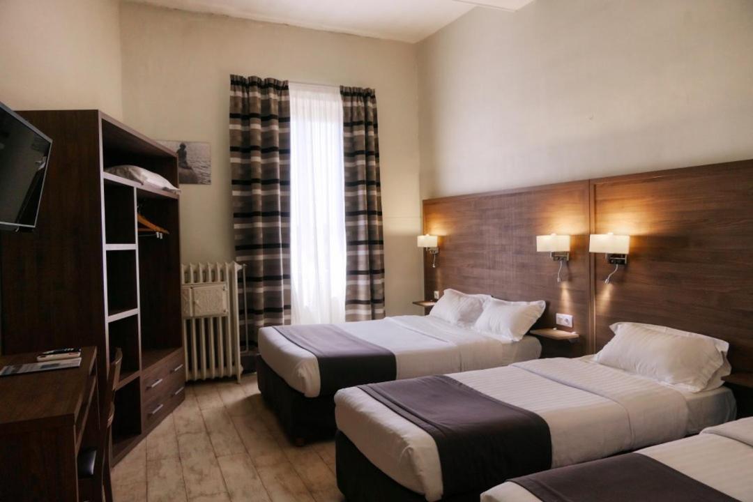Hotel Univers Carpentras Esterno foto